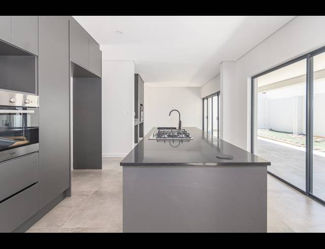4 BEDROOM FREEHOLD FOR SALE IN PARKLANDS NORTH